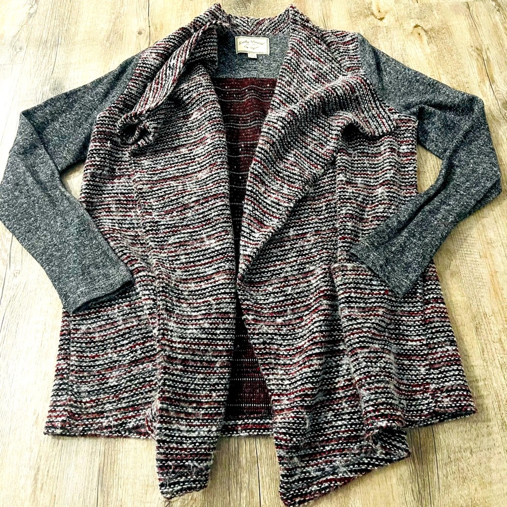 Lucky Brand Women’s thick cardigan large